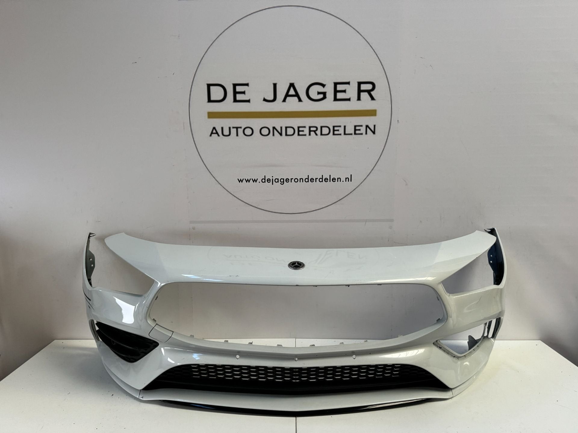 PARE-CHOC AVANT MERCEDES CLA W118 AMG, Mercedes-Benz AG, Pare-chocs, Mercedes-Benz, Utilisé