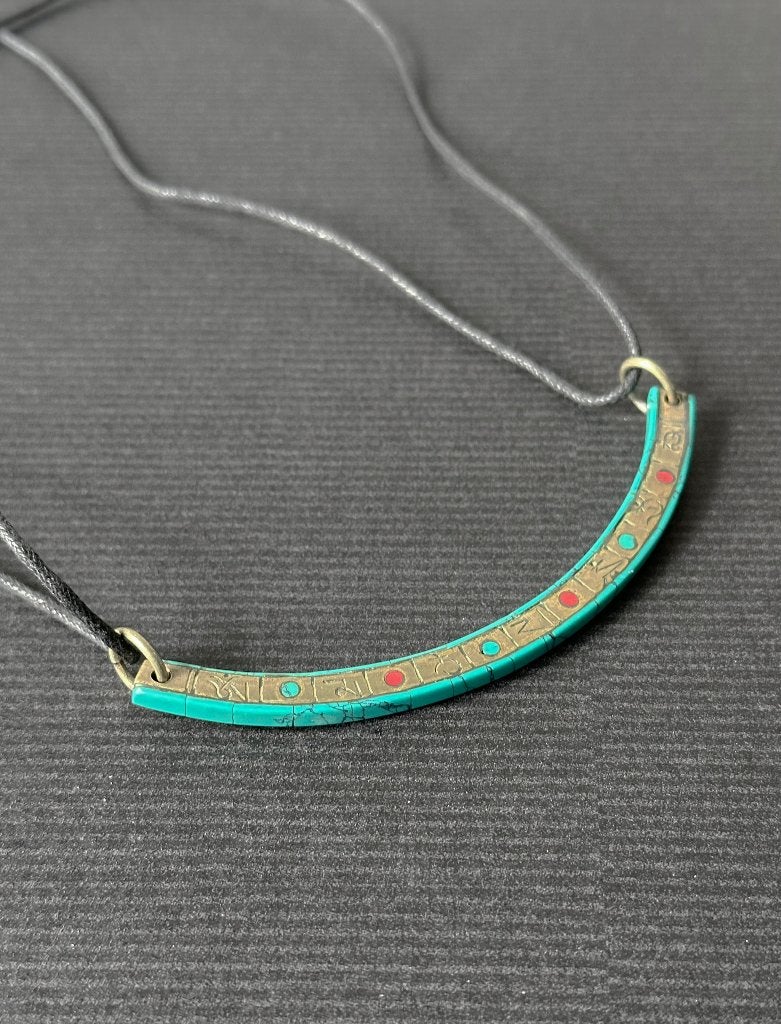 Grand pendentif en bronze, Ophalen, Overige materialen, Zo goed als nieuw, Met edelsteen