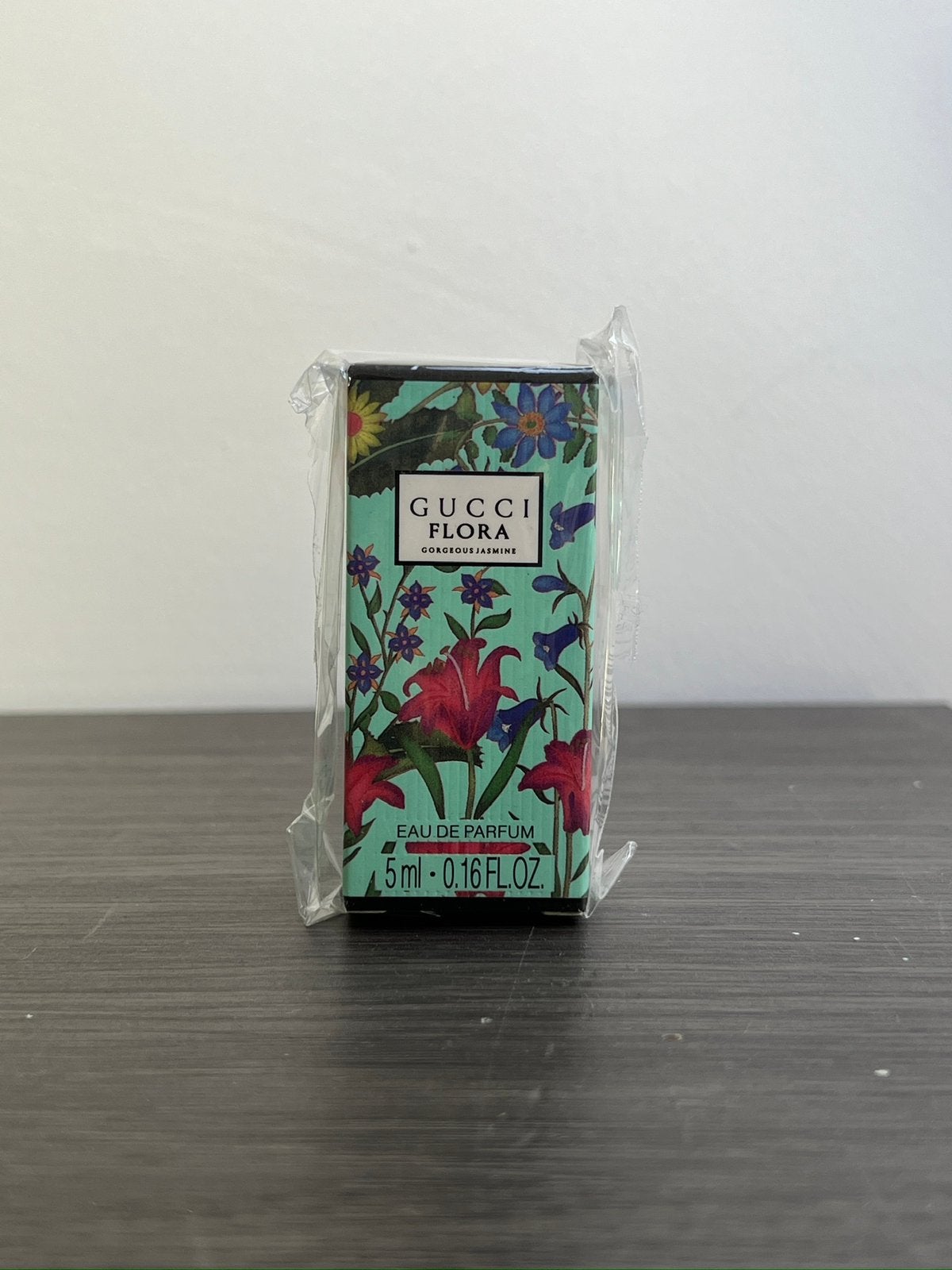 Gucci Flora Gorgeous Jasmine Eau de Parfum., Handtassen en Accessoires, Verzenden, Zo goed als nieuw