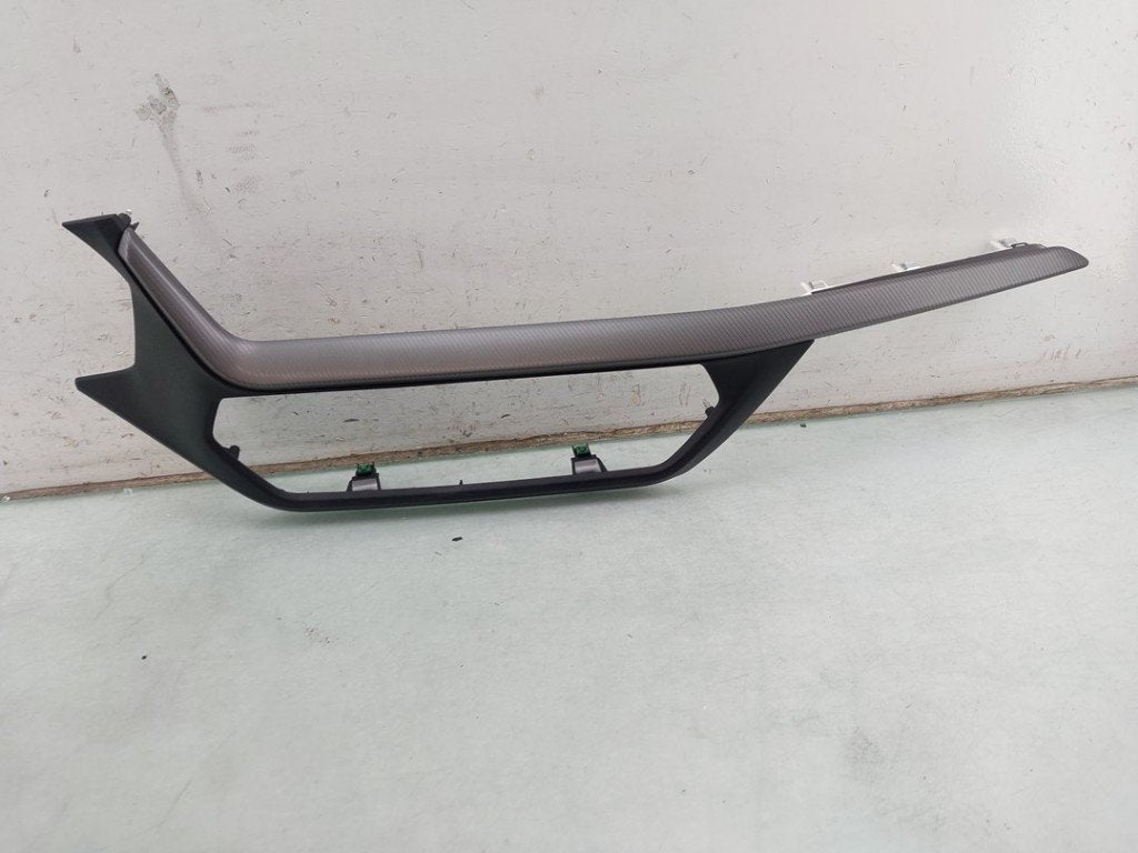 SIERLIJST BMW 1 serie (F40) (|51459636314|51456823310|), Gebruikt, BMW, Petuelring 130
80809  München, DE, Bayerische Motoren Werke AG