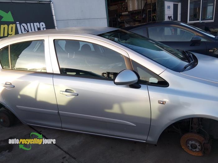 Portier 4Deurs rechts-voor van een Opel Corsa (Z157), Auto-onderdelen, Gebruikt, -, Deur, -