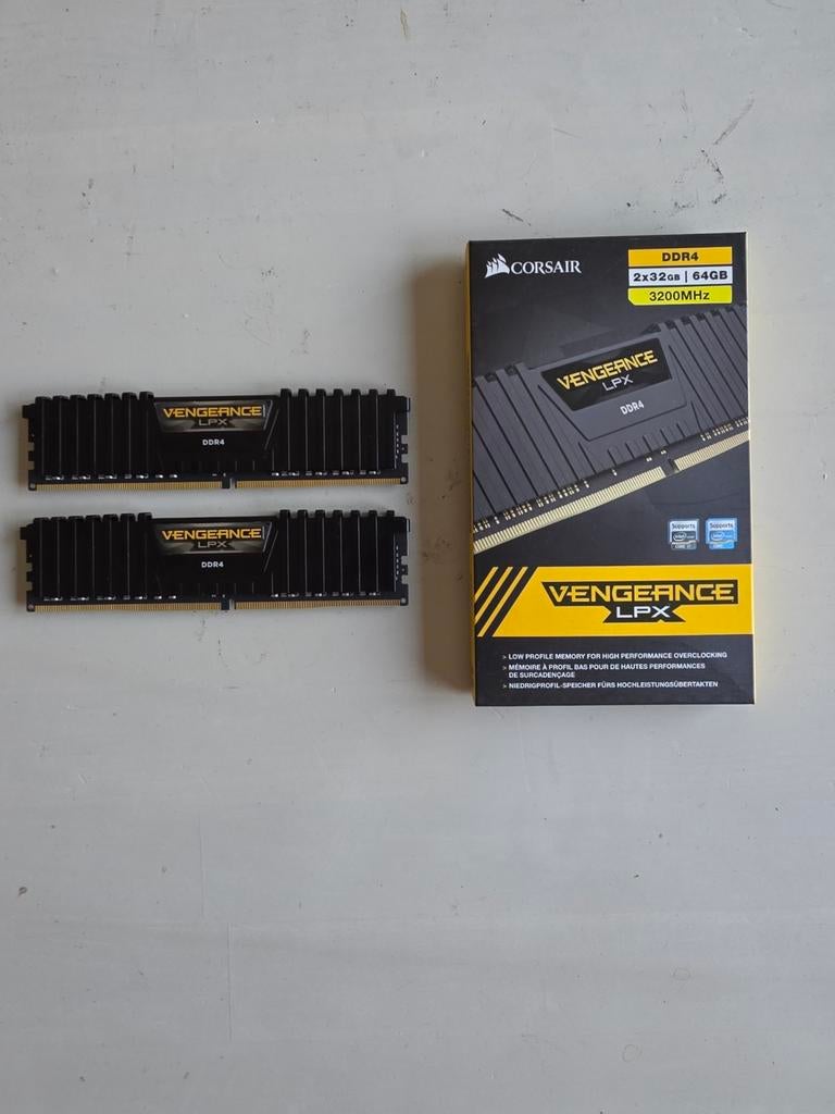 Kit RAM 2  32 Go DDR4., DDR4, Comme neuf, Enlèvement, Desktop