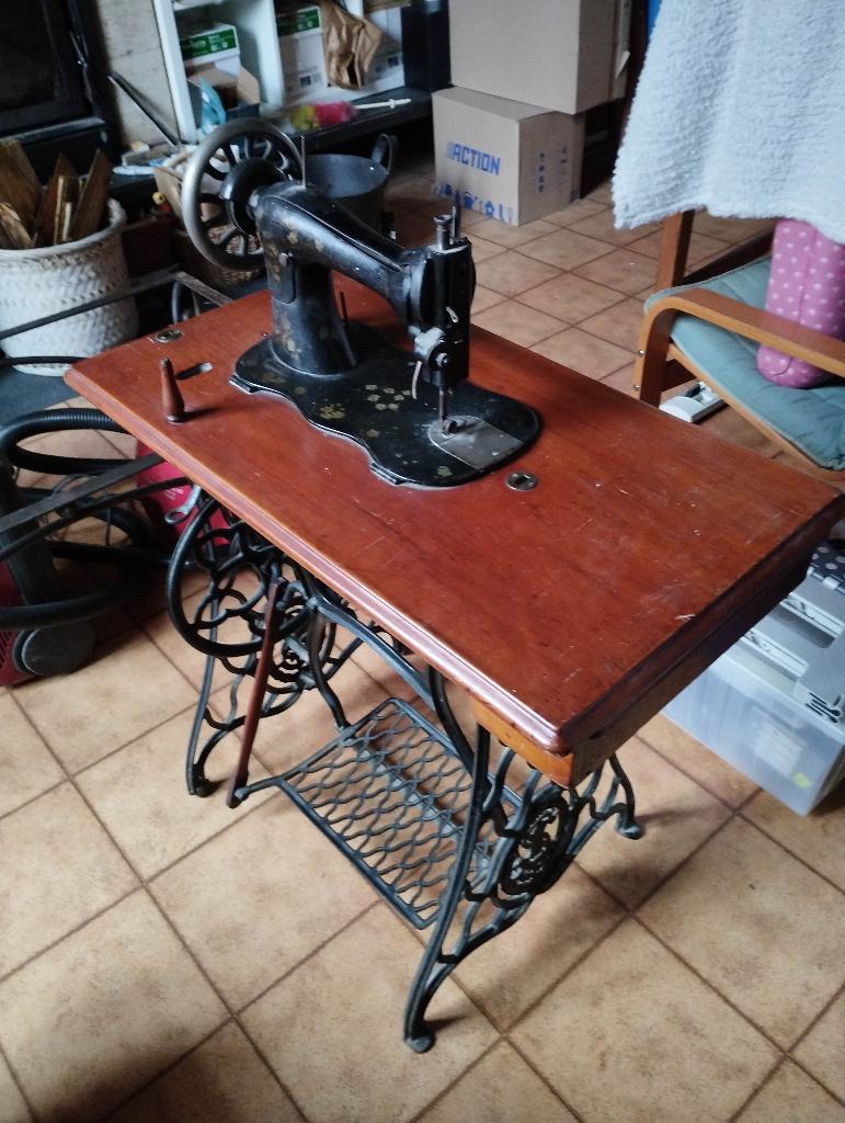 machine à coudre Singer ancienne, Enlèvement
