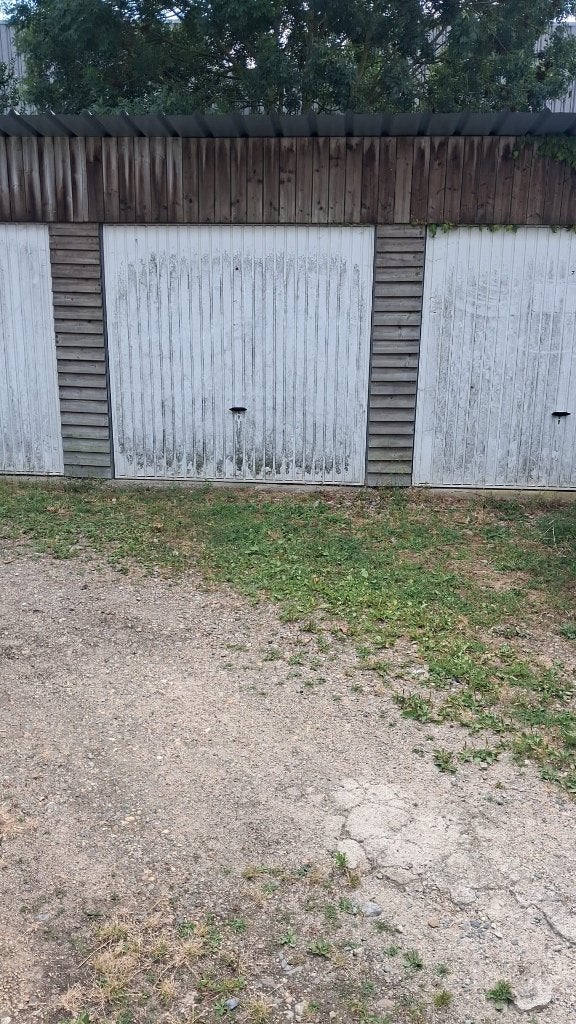 Garage à louer
