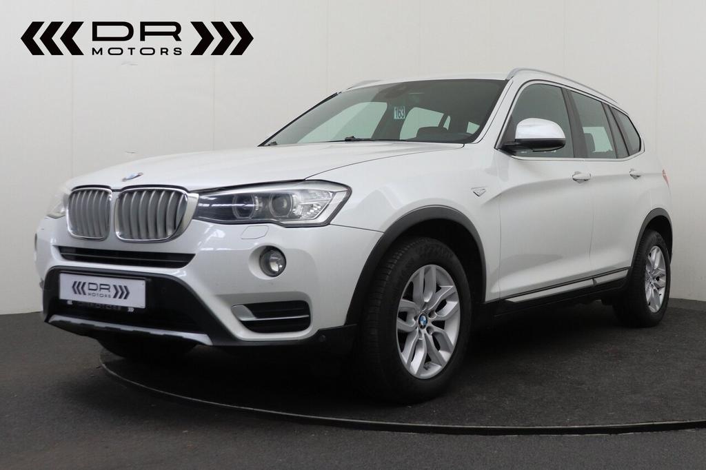 BMW X3 XENON - VERWARMDE ZETELS EN STUUR - DRIVING ASSISTENT, Autos, 0 kg, Achat, Euro 6, Entreprise