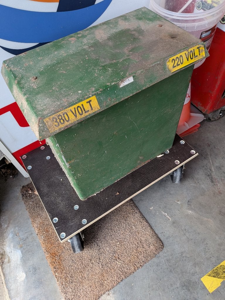 transfo net 3x230V naar 3x400V+N of omgekeerd, Ophalen, Gebruikt