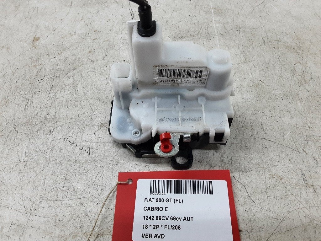 SERRURE DE PORTE AVANT DROITE Fiat 500C (312) (52041737), Mevr. I. Hauben, Utilisé, Rue de l'Espoir 34 34
4030  GRIVEGNÉE, BE
