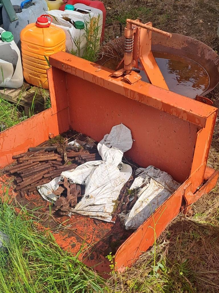 JAKO transportbak / kiepbak kantelbaar / mini tractor €450, Zakelijke goederen, Machines en Bouw | Onderdelen, Ophalen