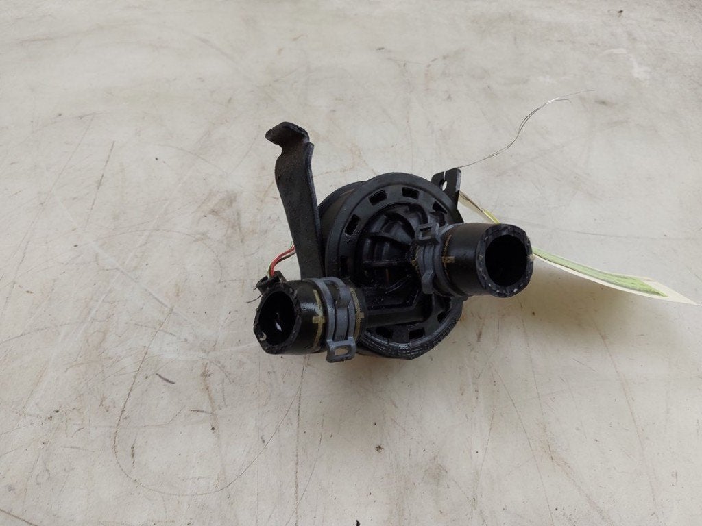 EXTRA WATERPOMP Audi A3 Sportback (8YA) (|3Q0965567E|), Info@audi.de, Audi, Audi AG, Gebruikt