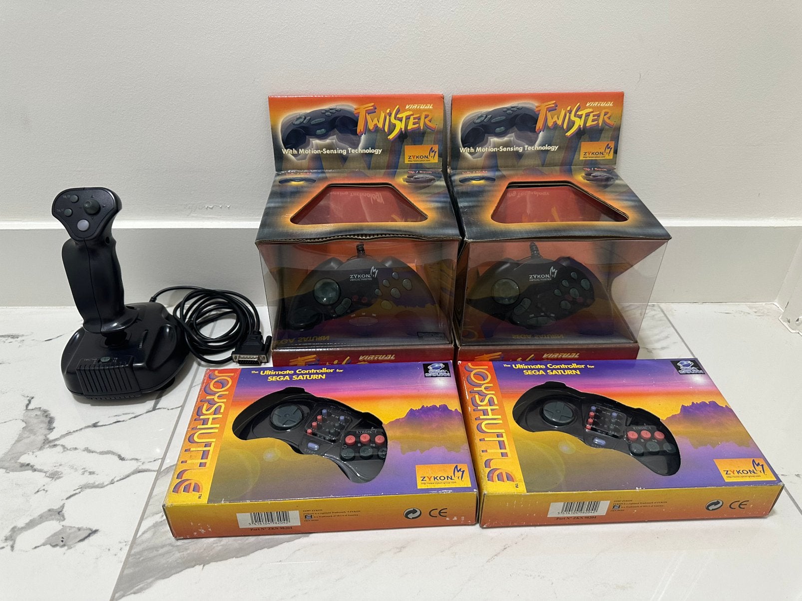 Joysticks classiques en zykon rares, Consoles de jeu & Jeux vidéo, Virtual Reality, Enlèvement ou Envoi, Comme neuf