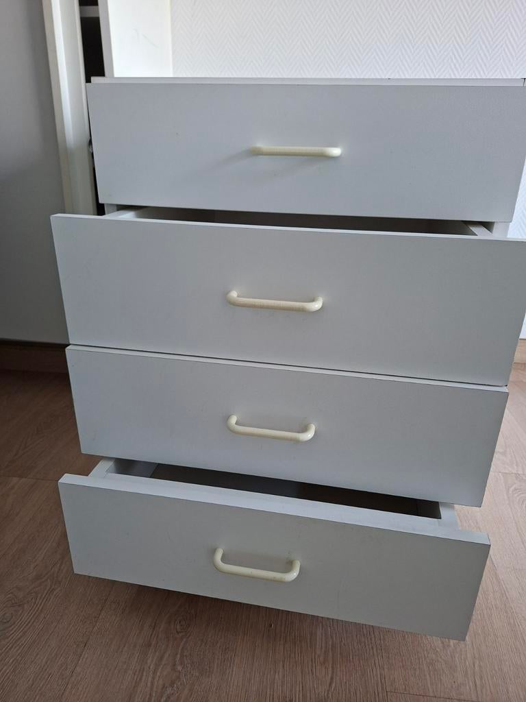 Ladeblok op wieltjes met sleutels, Huis en Inrichting, Ophalen