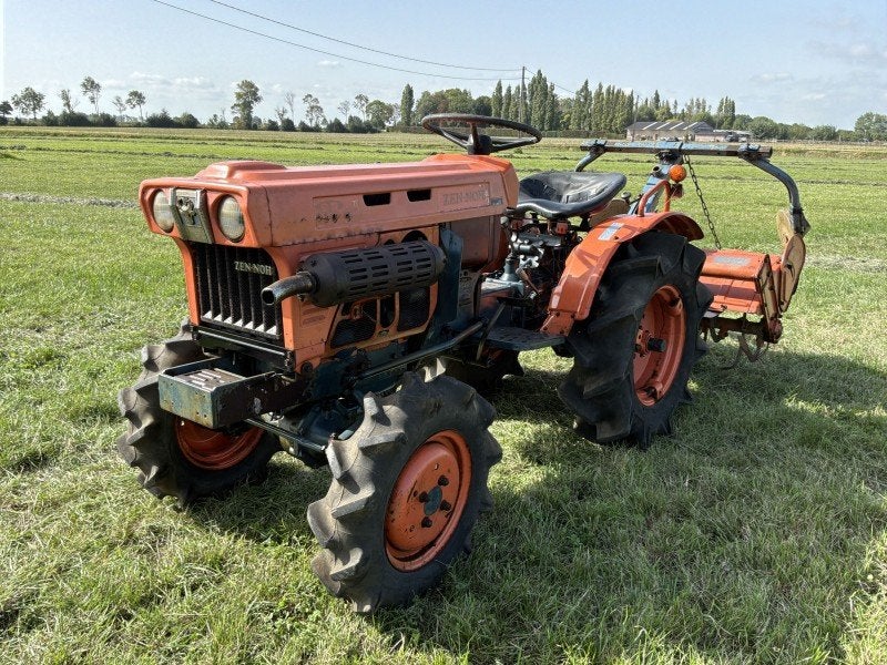 Mini-tracteur vintage Zen-Noh B7001 à quatre roues motrices, Autres marques