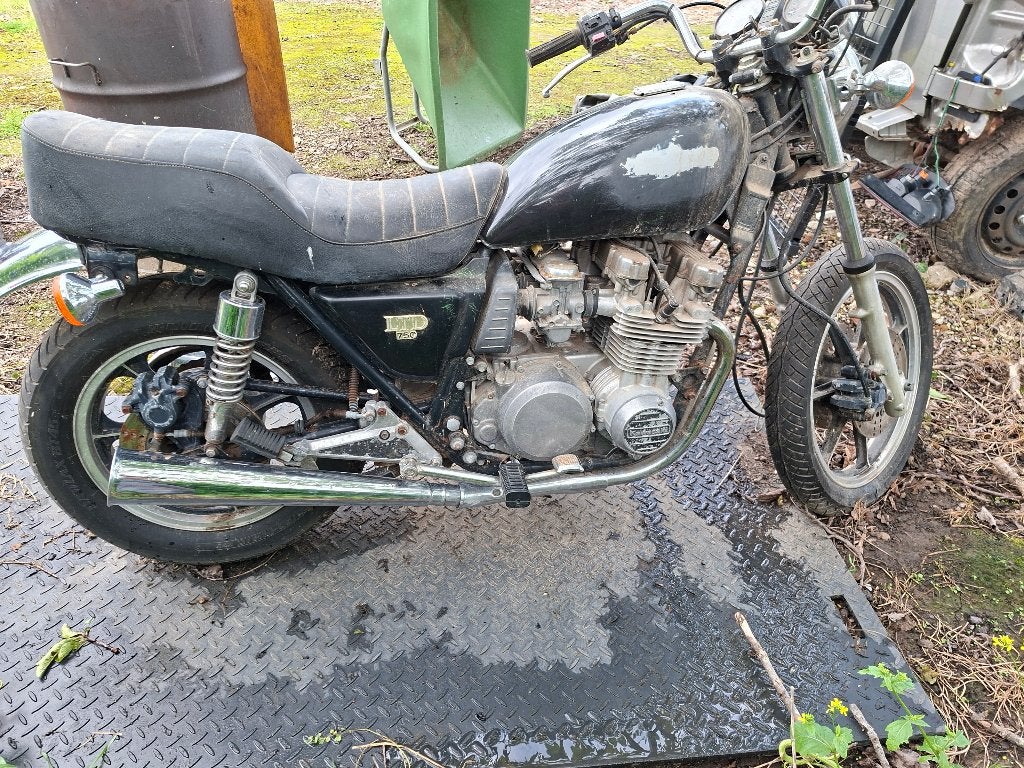 Kawasaki 750, Motoren, 4 cilinders, Gebruikt, Particulier