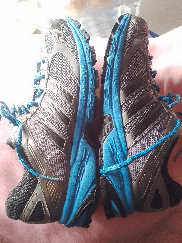 44 adidas eva litestrike in nieuwstaat sneakers loopschoenen, Kleding | Heren, Schoenen, Verzenden, Zo goed als nieuw, Adidas