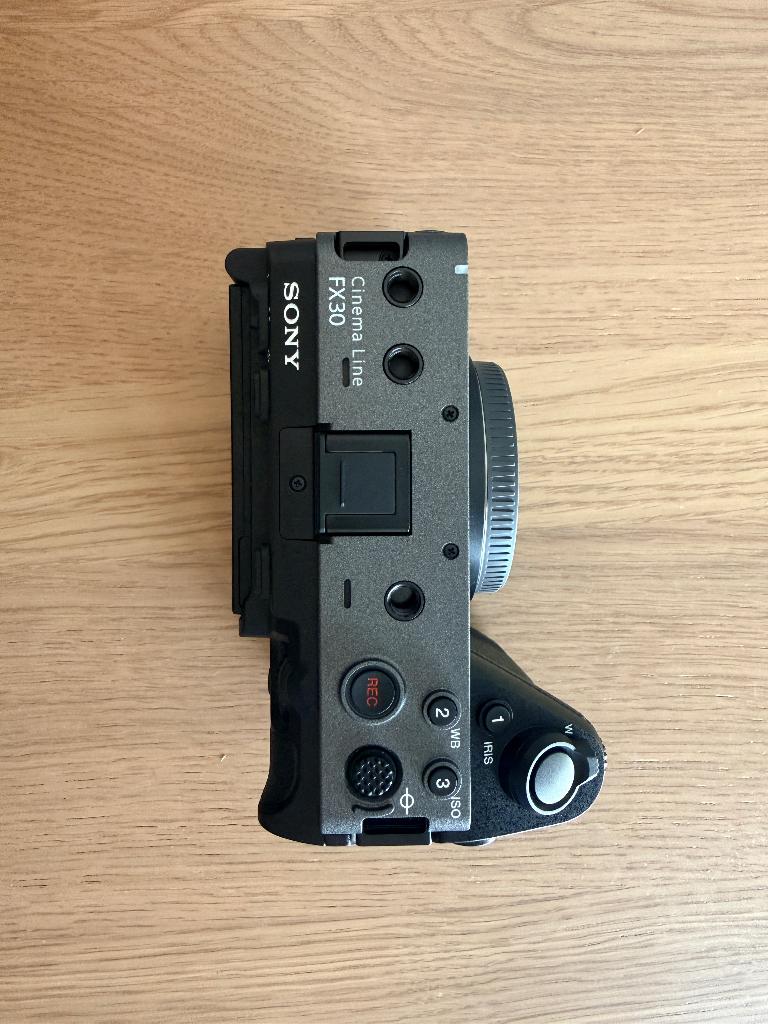 SONY FX3O, Articles professionnels, Enlèvement