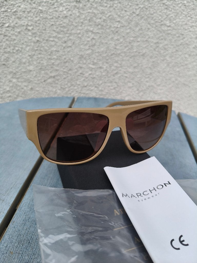 lunettes de soleil authentiques Calvin Klein femmes dorées, Neuf, Autres marques, Enlèvement ou Envoi, Autres couleurs