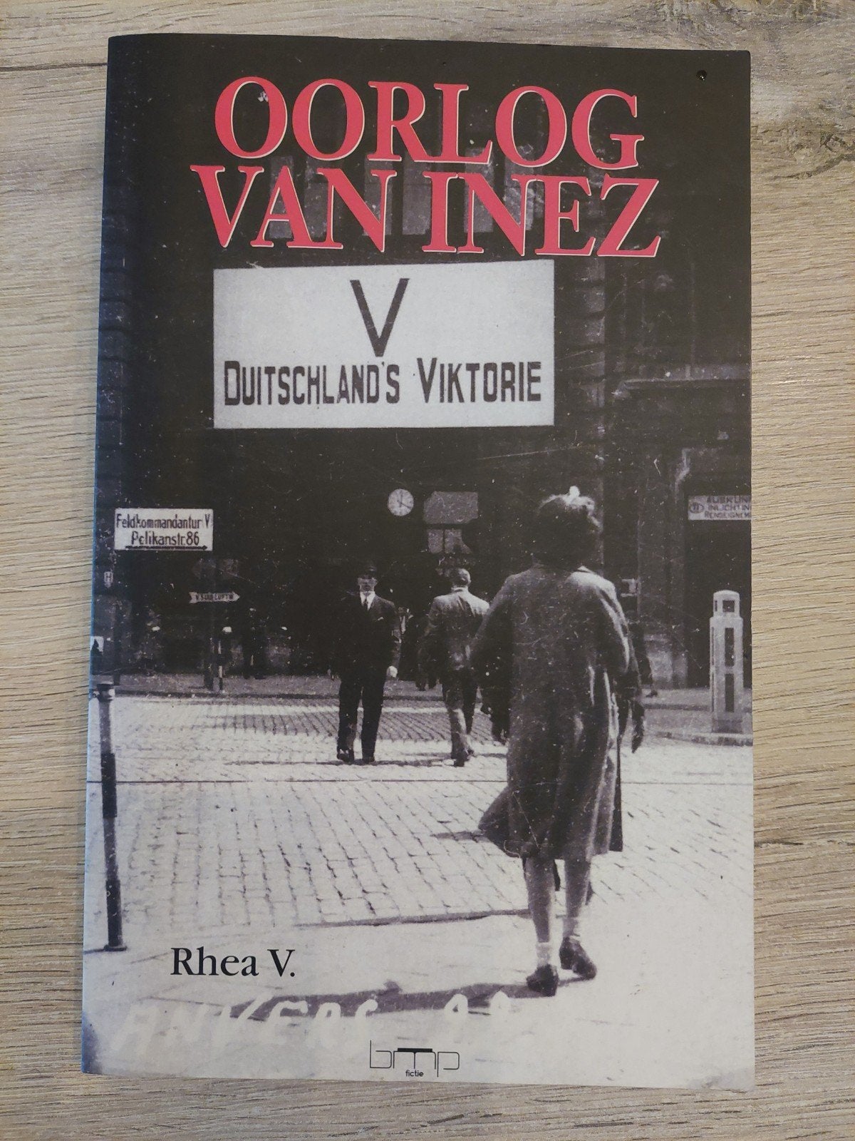 Rhea van der Vloet - Oorlog van Inez, Livres, Enlèvement ou Envoi, Rhea van der Vloet