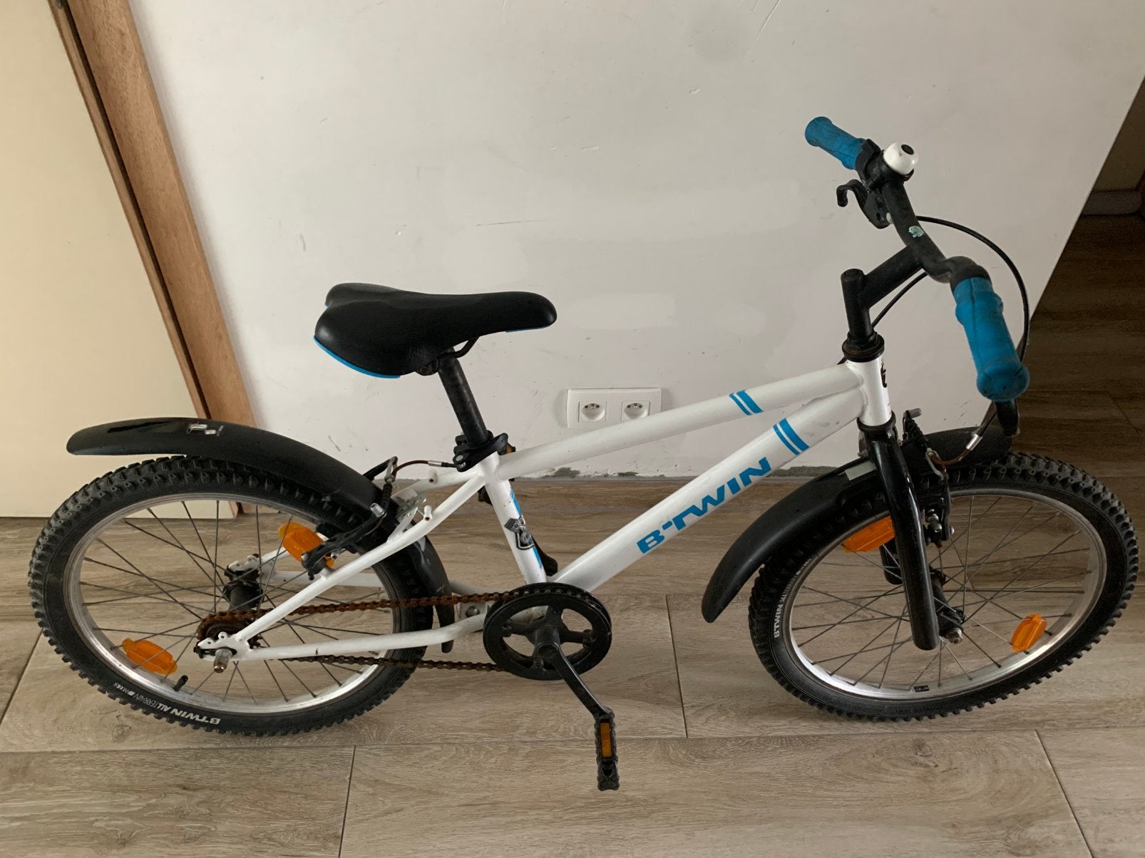 20inch jongensfiets, Fietsen en Brommers, Ophalen, Gebruikt, Velgrem, Handrem