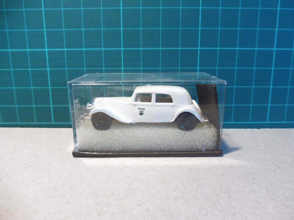 1:87 Brekina Citroën Traction Avant Police, Hobby & Loisirs créatifs, Voitures miniatures | 1:87, Comme neuf, Voiture, Brekina