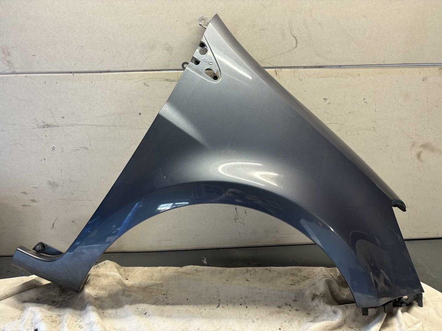 Renault Clio 3 Zijscherm Spatbord Rechtsvoor 8200325171, Gebruikt, -, Renault, -