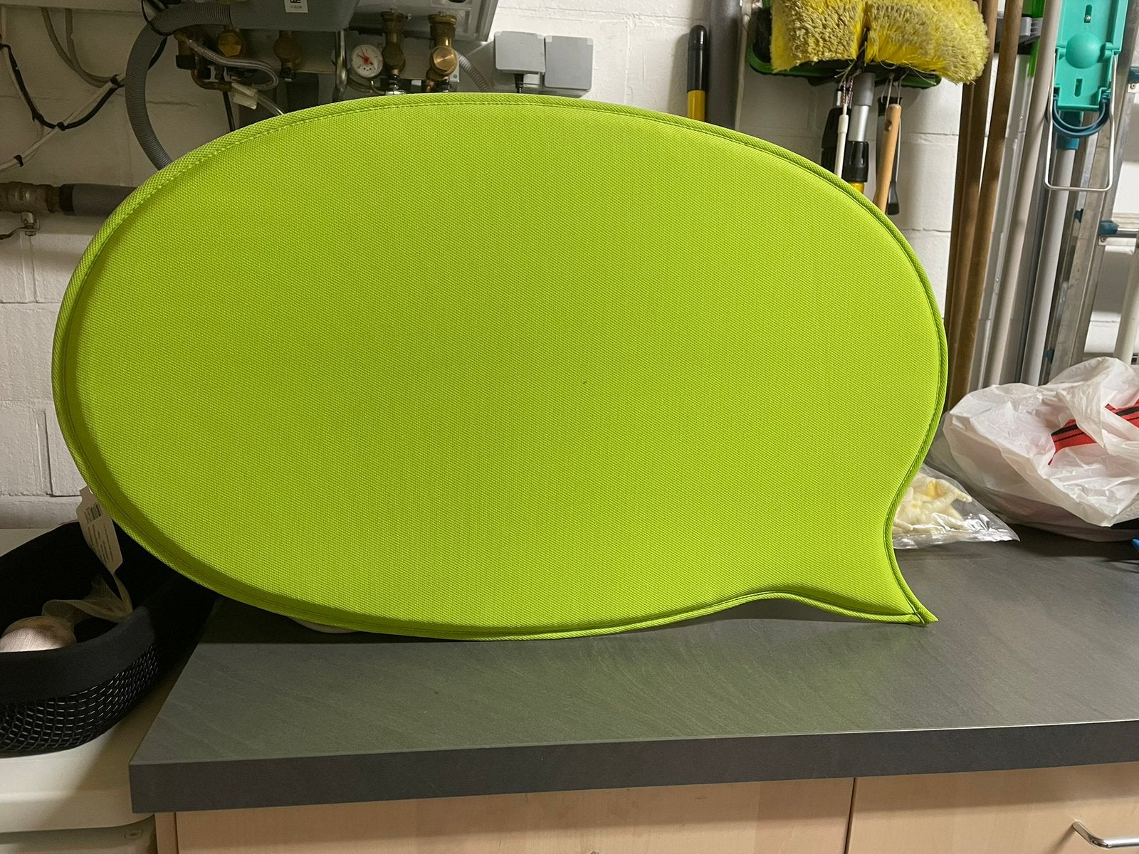 Prikbord, Enlèvement, Comme neuf