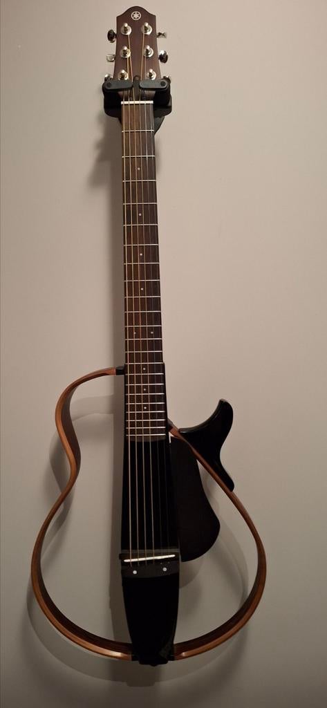 Yamaha silent guitat Slg 200s, Muziek en Instrumenten, Ophalen, Zo goed als nieuw