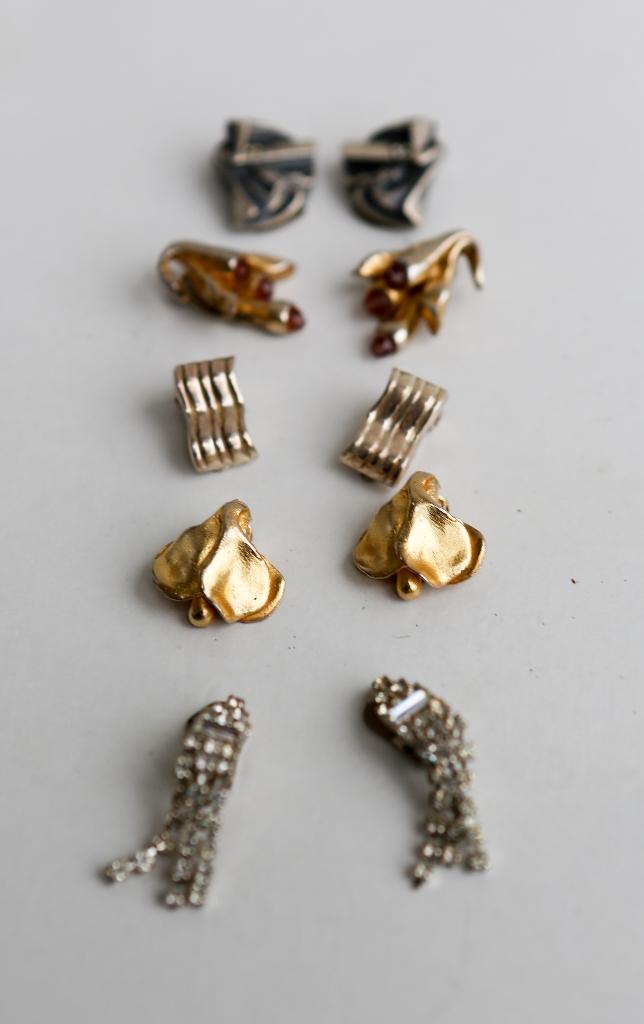 Set van 5 paar oorbellen met clip, Handtassen en Accessoires, Oorbellen, Ophalen of Verzenden, Zo goed als nieuw, Overige kleuren