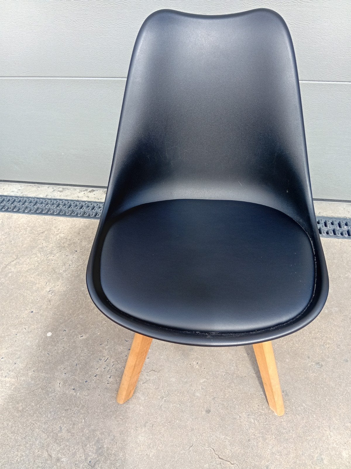 Te Koop 4 keukenstoelen., Ophalen, Kunststof, Gebruikt, Zwart