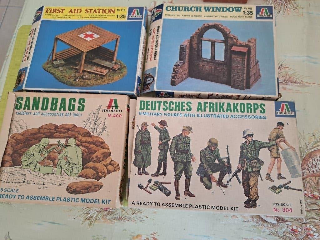 Maquettes décors et soldats guerre ww2 allemands italaerei, Collections, Enlèvement ou Envoi
