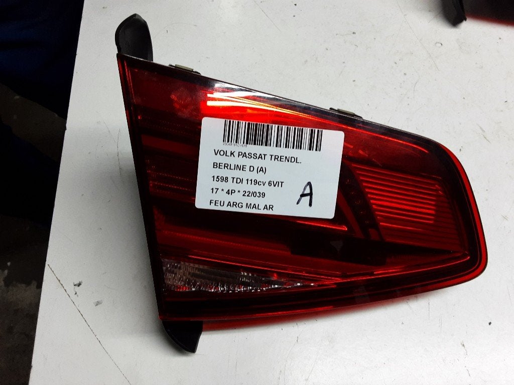 ACHTERLICHT LINKS ACHTERKLEP Volkswagen Passat (3G2), Gebruikt, Volkswagen, Volkswagen AG, Kundenbetreuung@volkswagen.de