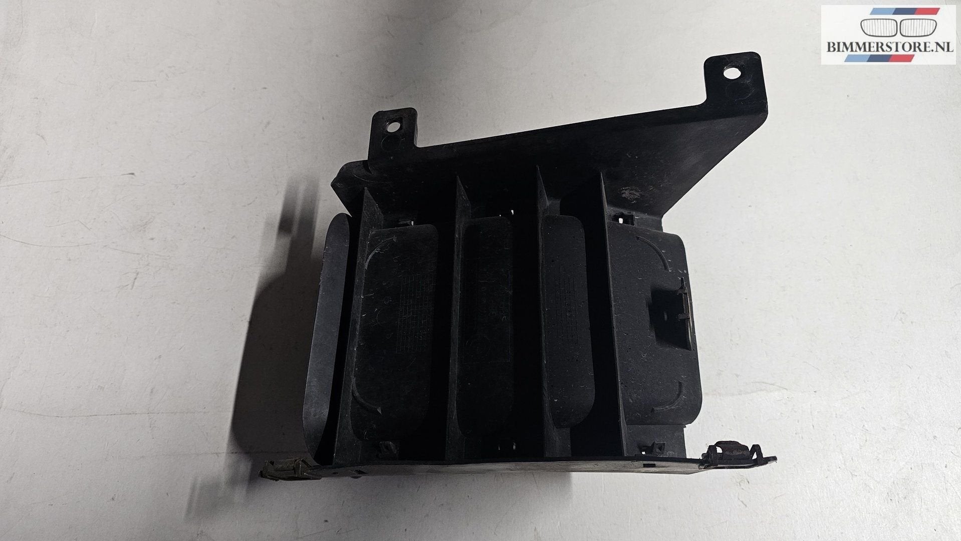 Airducht  bumper inlaat rechts BMW 5 serie E60 E61 517570337, -, Origine de la pièce connue, Utilisé, -