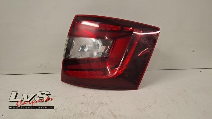 Achterlicht rechts van een Skoda Octavia, Gebruikt, -, -, Ophalen of Verzenden