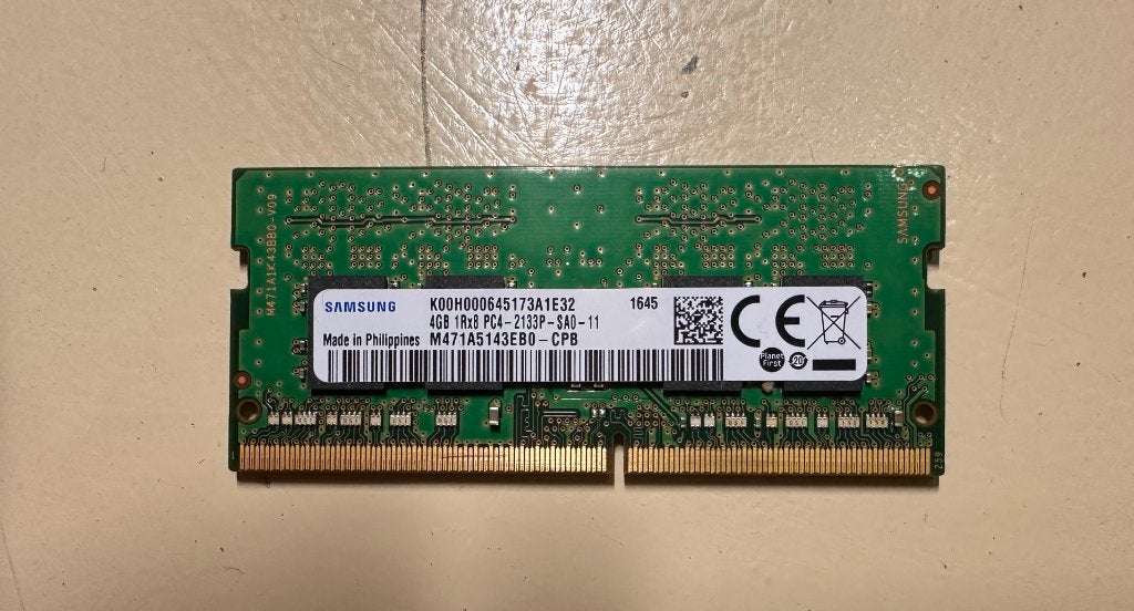 Barrette RAM PC Portable Samsung 4 Go DDR4 2133 MHz, DDR4, Enlèvement, Utilisé, Laptop