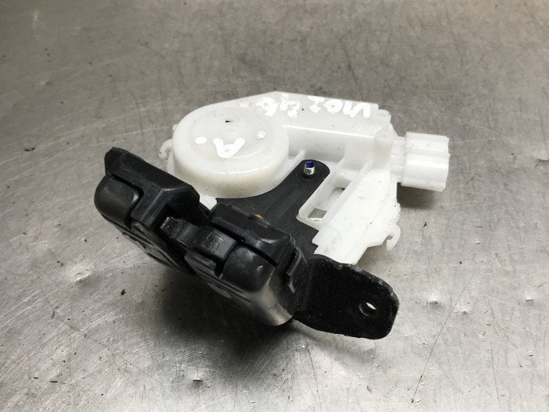 DIVERS VEROUILLAGE Toyota Yaris III (P13) (01-2010/09-2020), Utilisé, Toyota