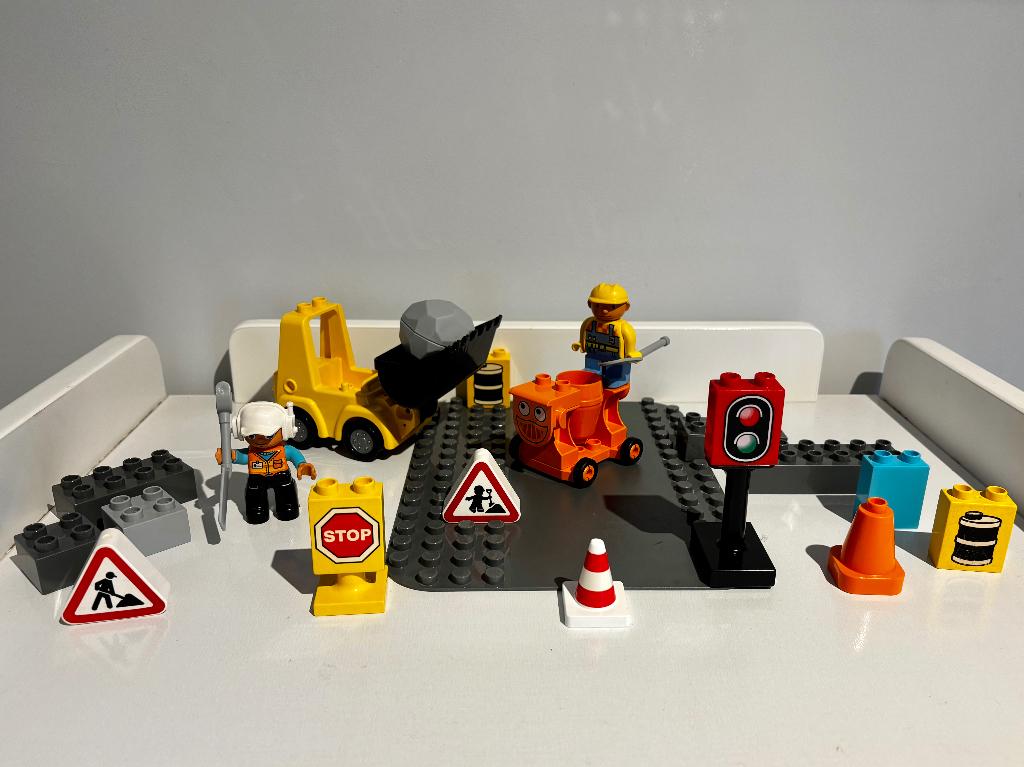 Duplo ensemble de travaux routiers + bulldozer, excavatrice, Enlèvement ou Envoi, Comme neuf, Ensemble complet, Duplo