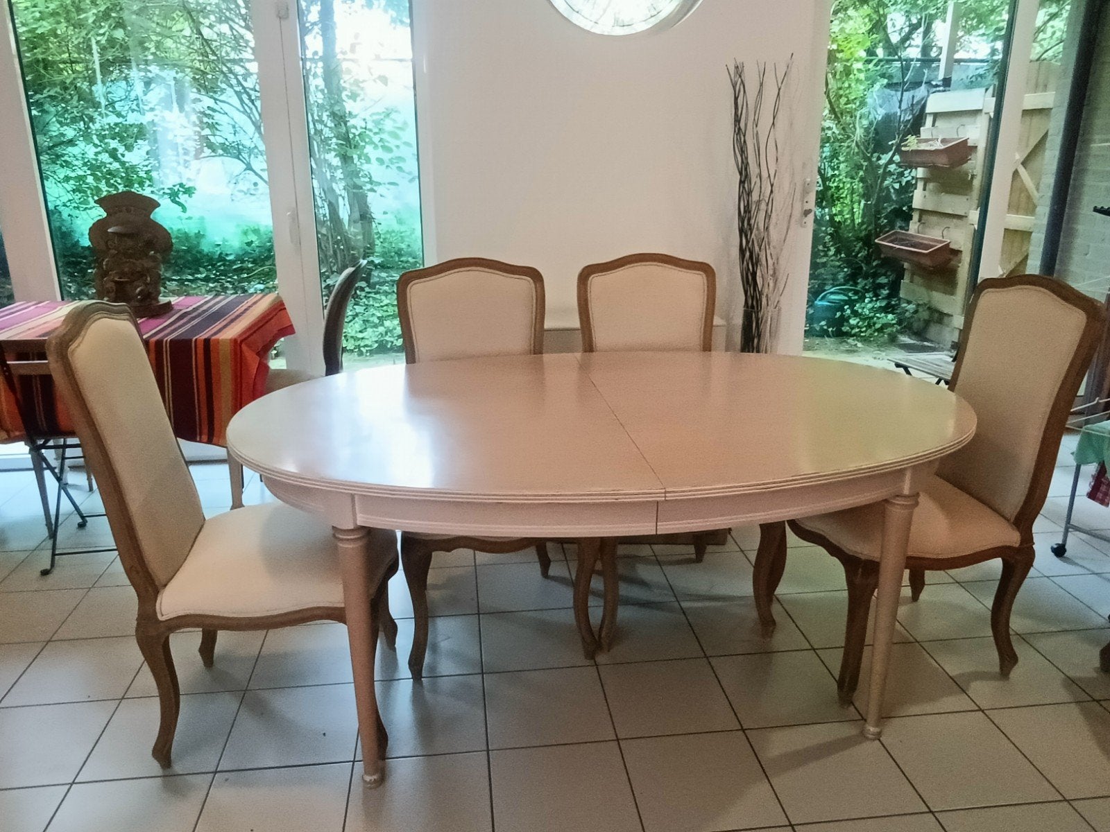 Table à manger, Ophalen