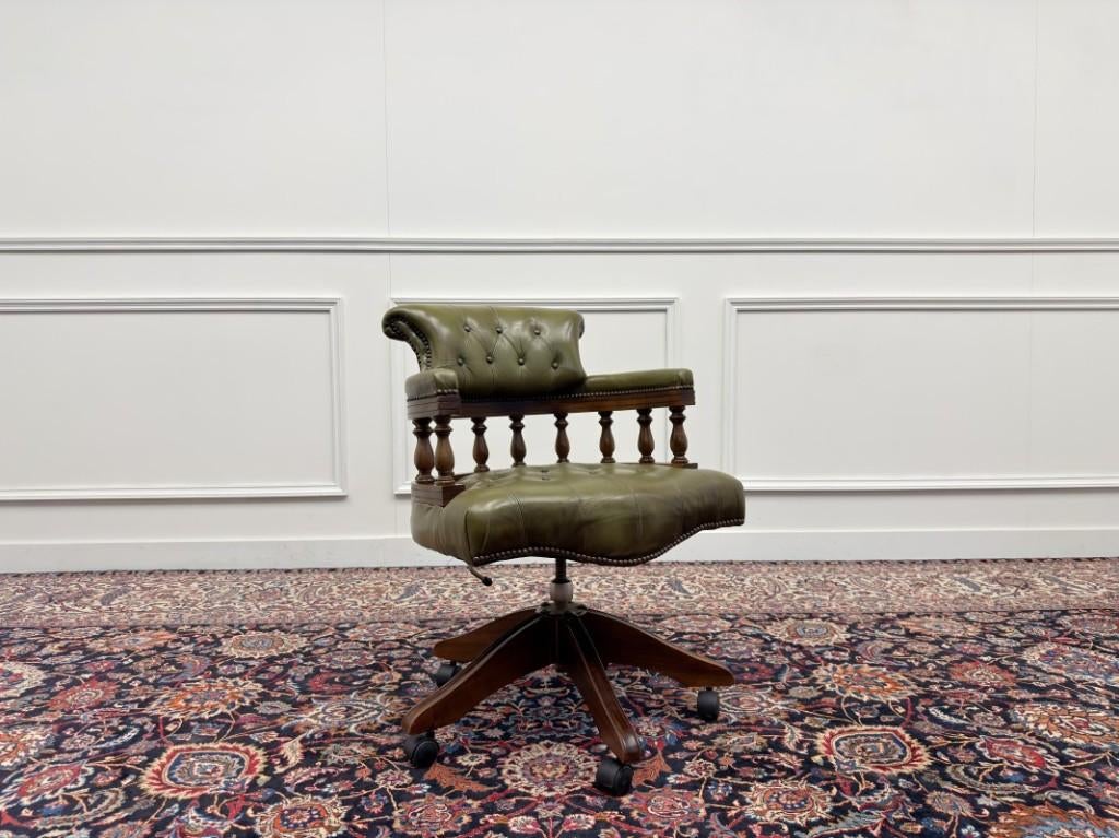 Klassiek Engels Chesterfield Bureaustoel, Ophalen
