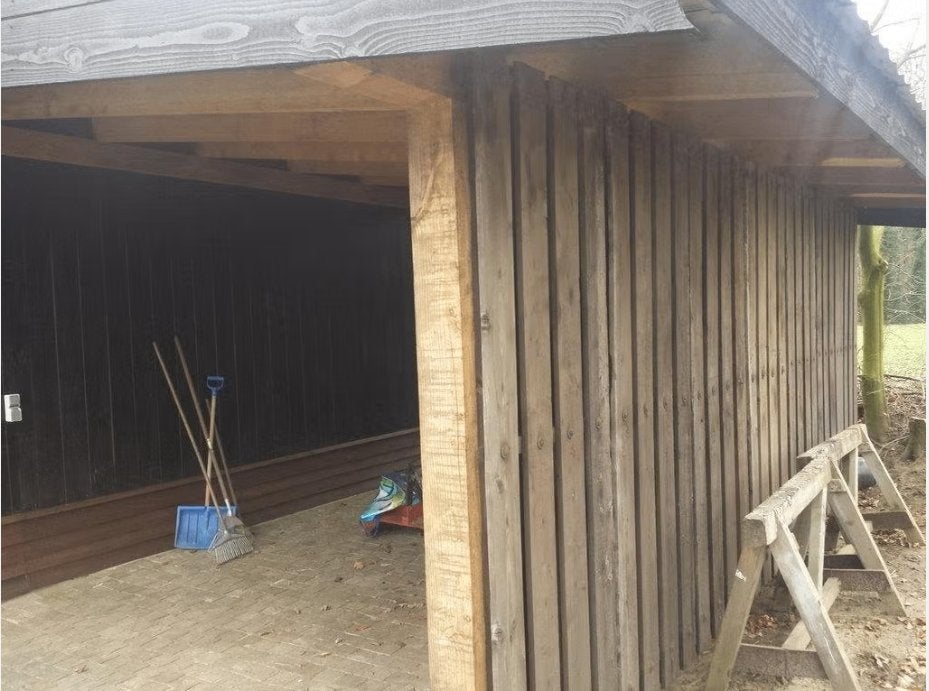 PANNEAUX EN BOIS ANCIENS DE 75 CM DE LARGE ET 300 CM DE HAUT, Enlèvement
