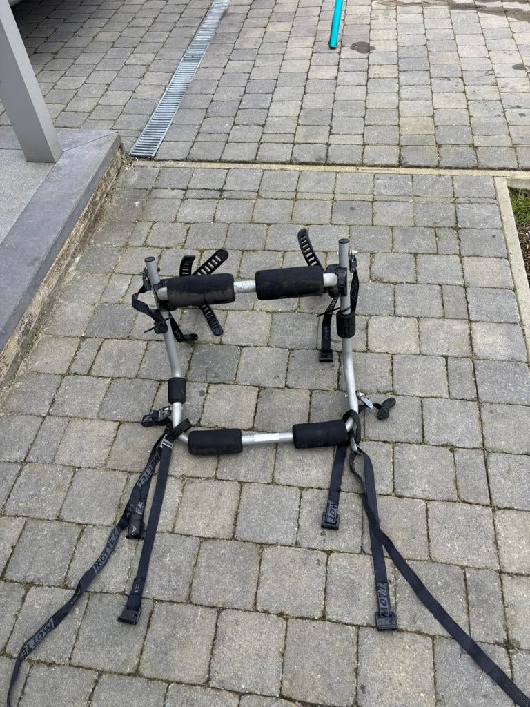 Fietsendrager Mottez, Auto diversen, Fietsendragers, Ophalen, Zo goed als nieuw