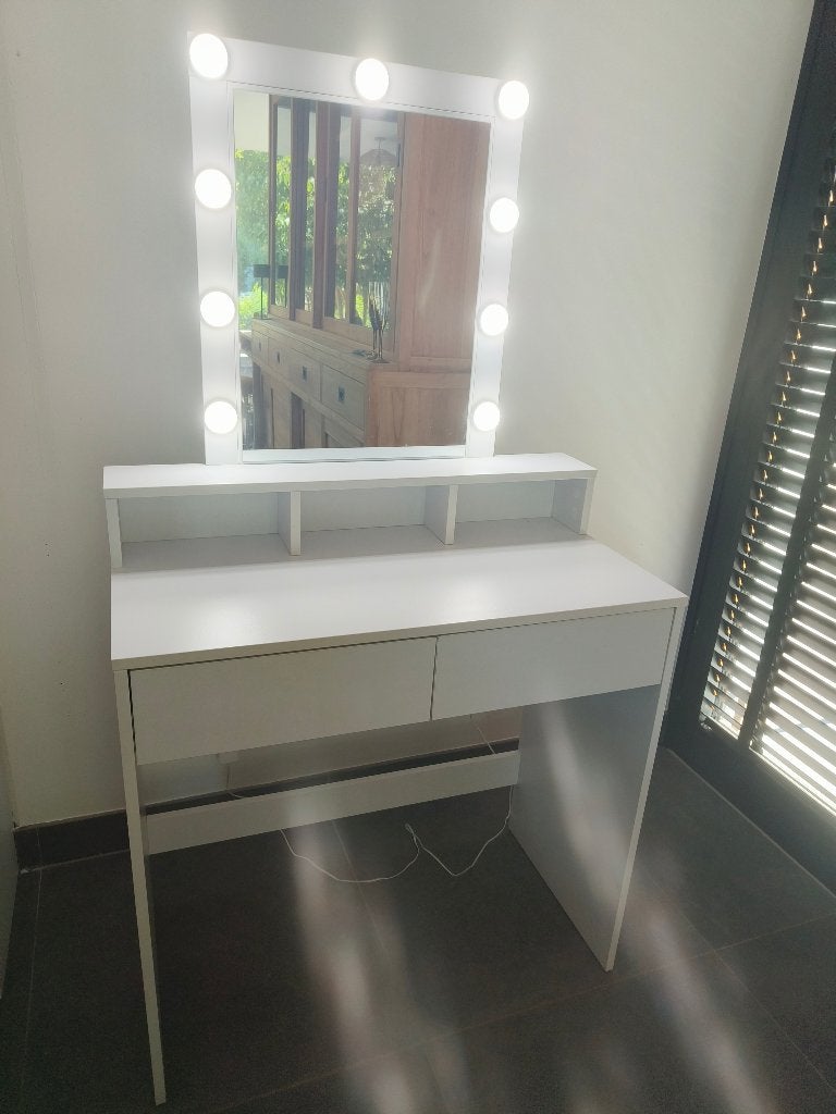 Make-up tafel, Ophalen, 100 tot 150 cm, 50 tot 100 cm, Zo goed als nieuw