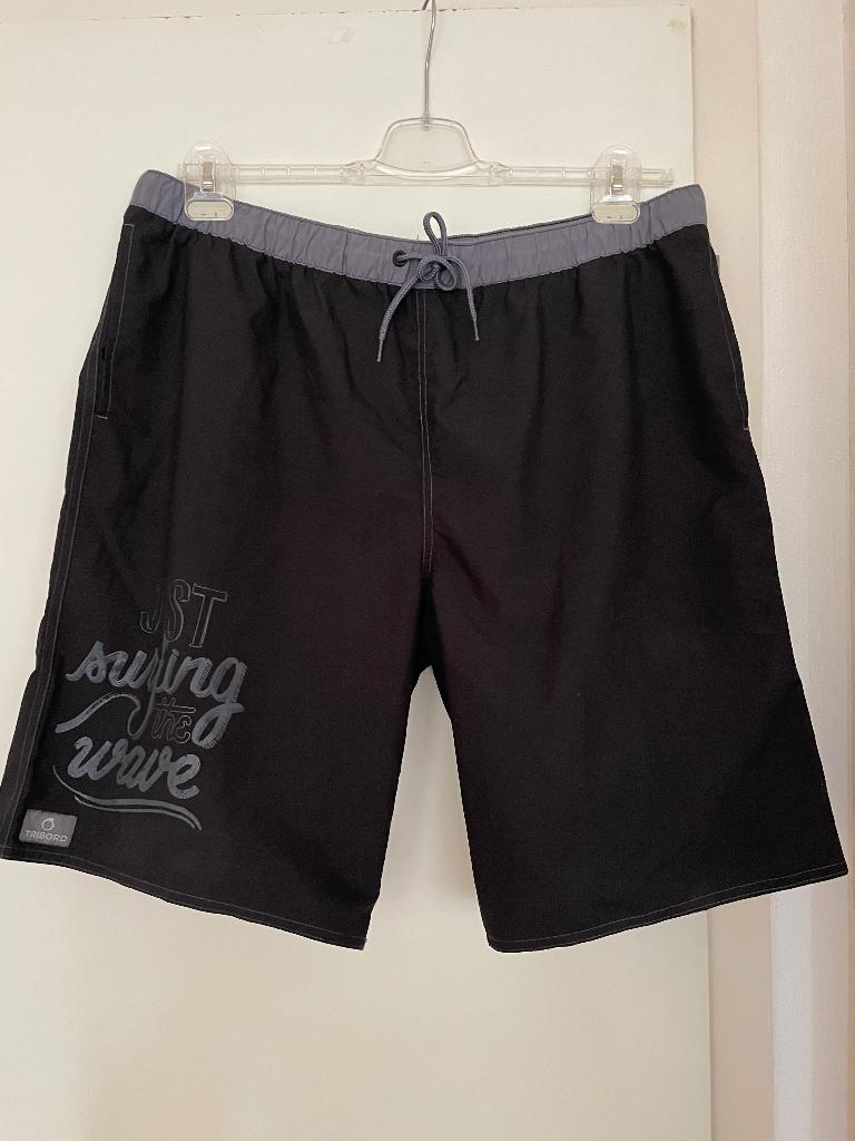 Shorts légère noir t.2XL Oxylane état parfait, Oxylane, Comme neuf, Enlèvement, Noir