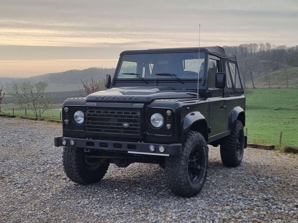 Land Rover Defender 2.4 Turbo - D * CABRIOLET * SERIE BEL AI, Auto's, 90 kW, Gebruikt, Zwart, 4 cilinders