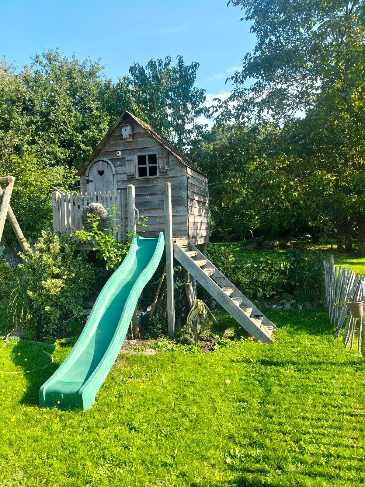 mooi houten speelhuisje, Kinderen en Baby's, Ophalen, Gebruikt, Glijbaan