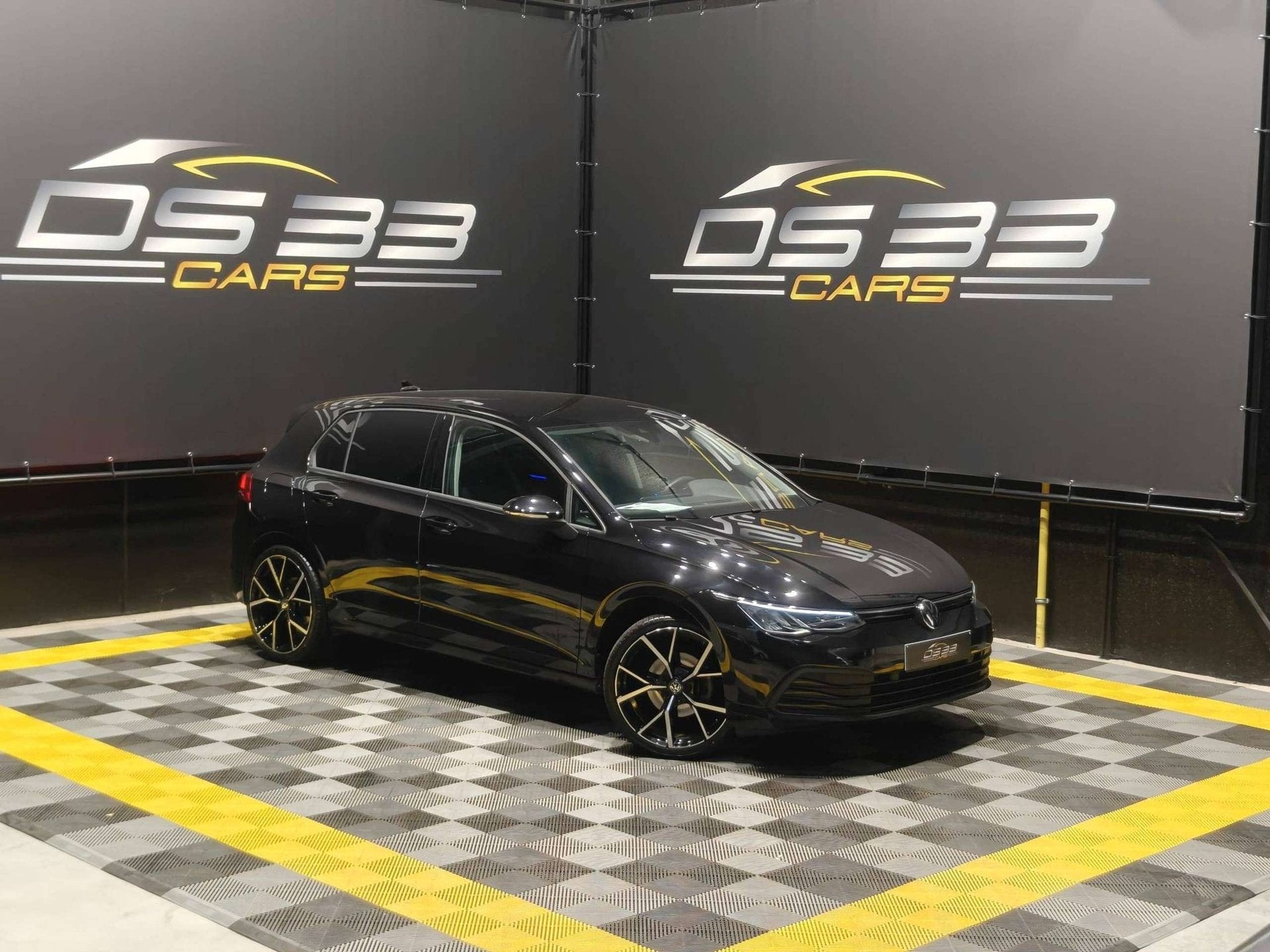 Volkswagen Golf 1.5 eTSI Life IQ/Virtual/AdCruise/Ambi/Apple, Automaat, Dealer onderhouden, Stof, 4 cilinders