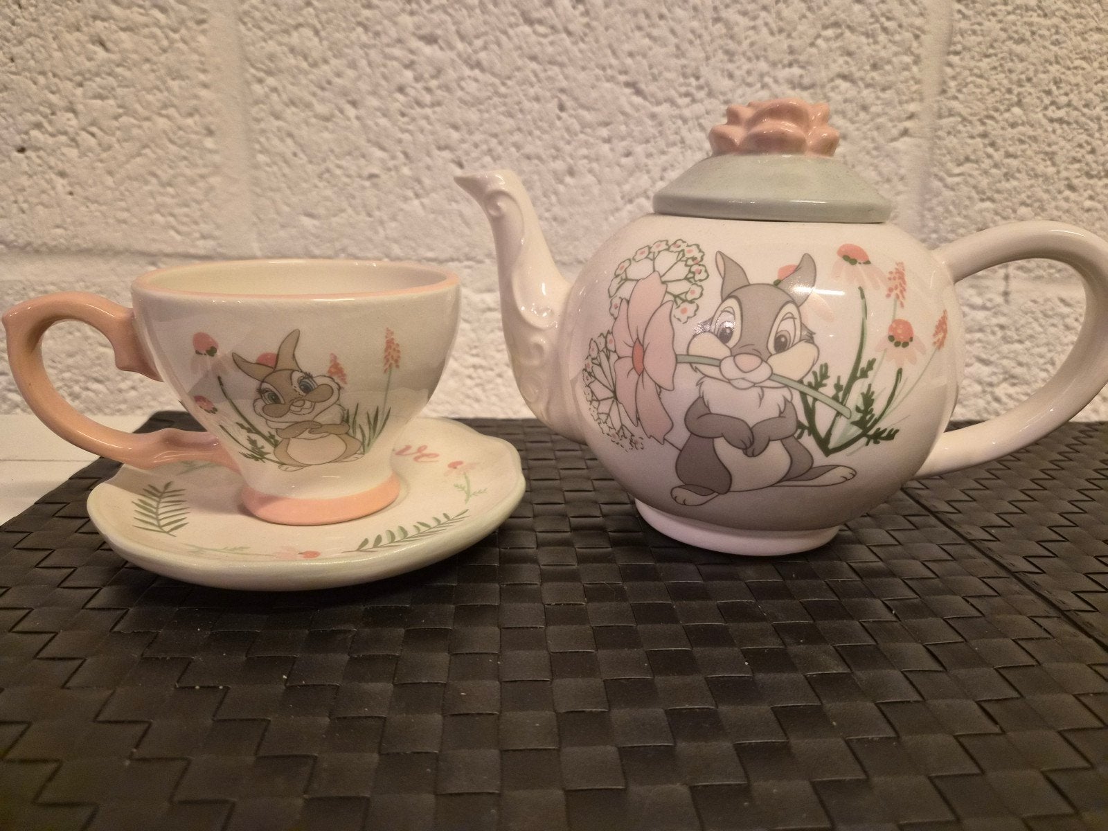 théière + tasse Disney Panpan, Collections, Enlèvement, Bambi ou Dumbo, Neuf