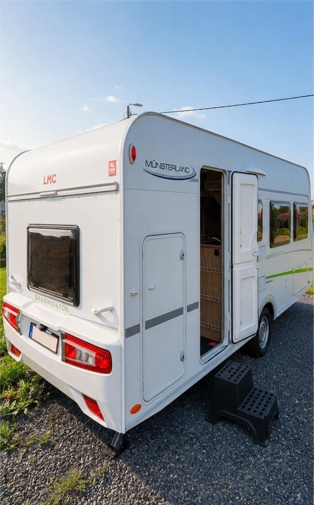 Caravan - LMC Sassino 470K, Caravans en Kamperen, Vast bed, Treinzit, Particulier, Kachel