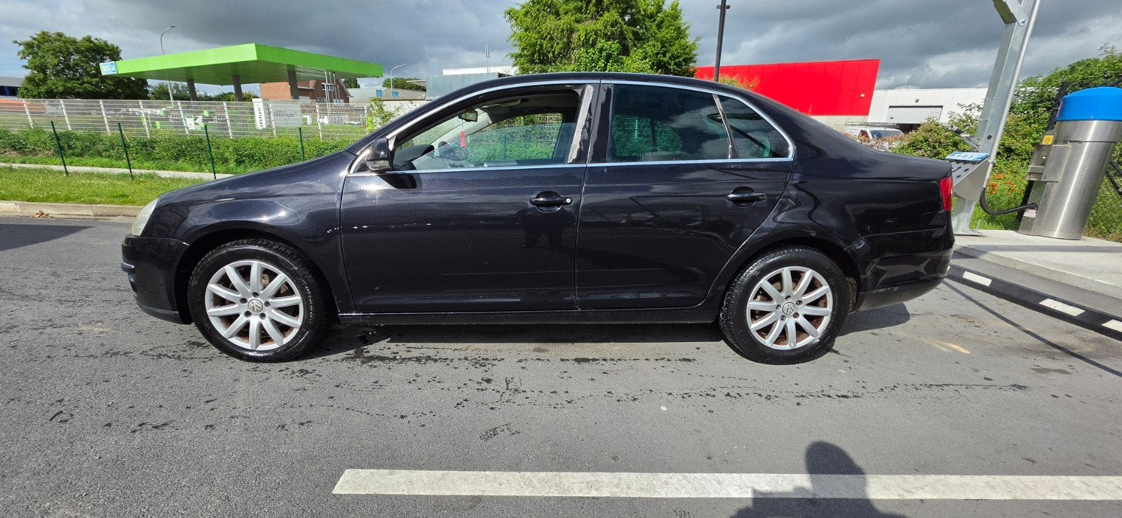 Volkswagen jetta 1.9 TDI, Autos, Volkswagen, Particulier, Jetta, Diesel, Euro 4, Berline, 5 portes, Boîte manuelle, Noir, Noir