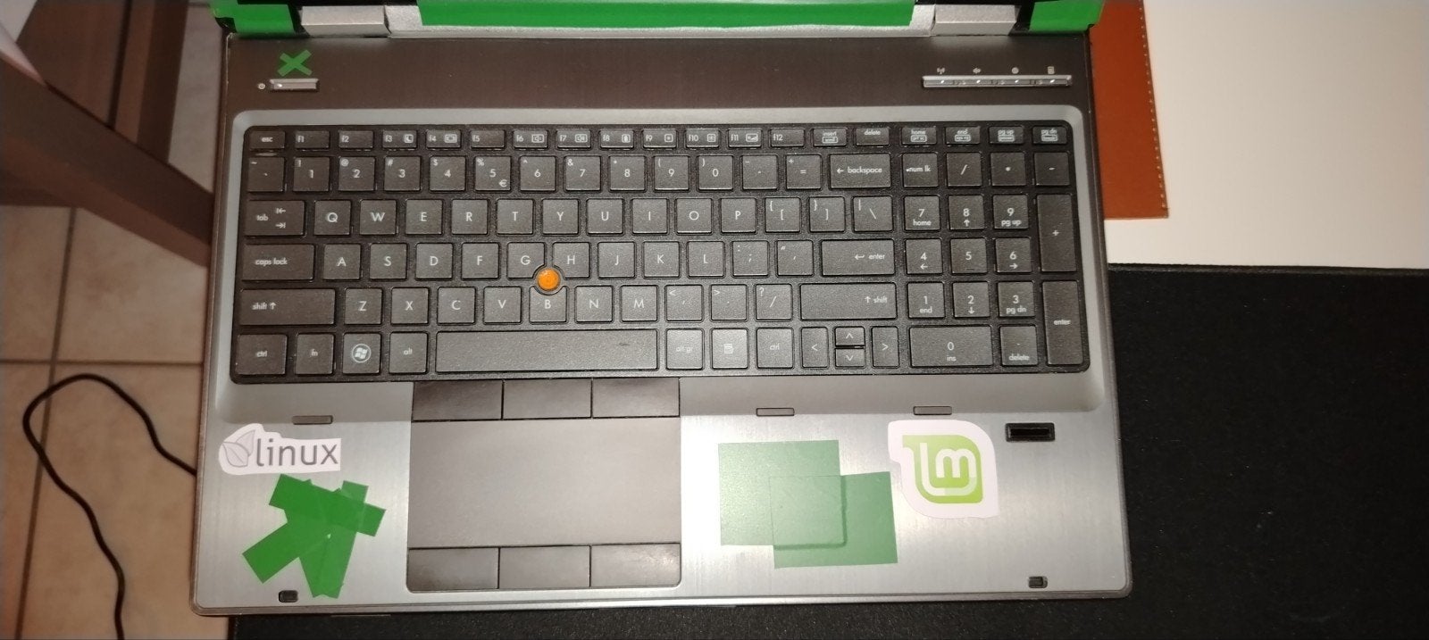 Vintage laptop op maat * Linux Mint mate 22.3, Ophalen, HP
