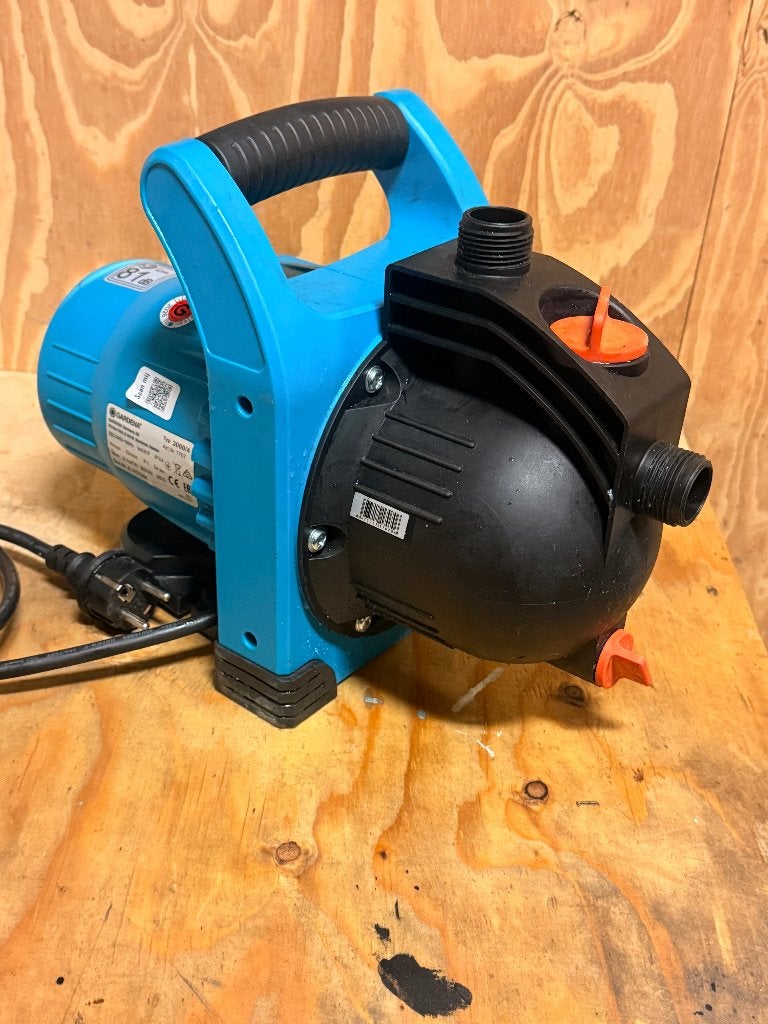 Gardena 3000/4 Tuinpomp 600W 3100 L/U, Ophalen of Verzenden, Gebruikt, Elektrisch, Regentonpomp