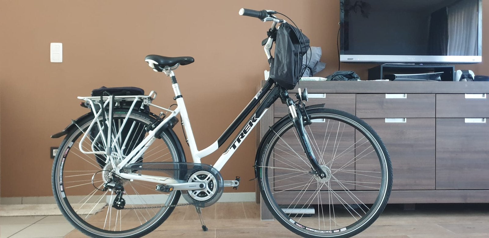 Damesfiets Trek 28 inch, 28 inch, 47 tot 50 cm, Zo goed als nieuw, Meer dan 20 versnellingen